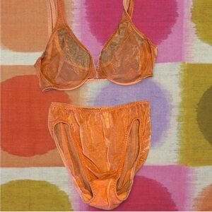 Vintage Y2K Victoria Secret Intimate Set